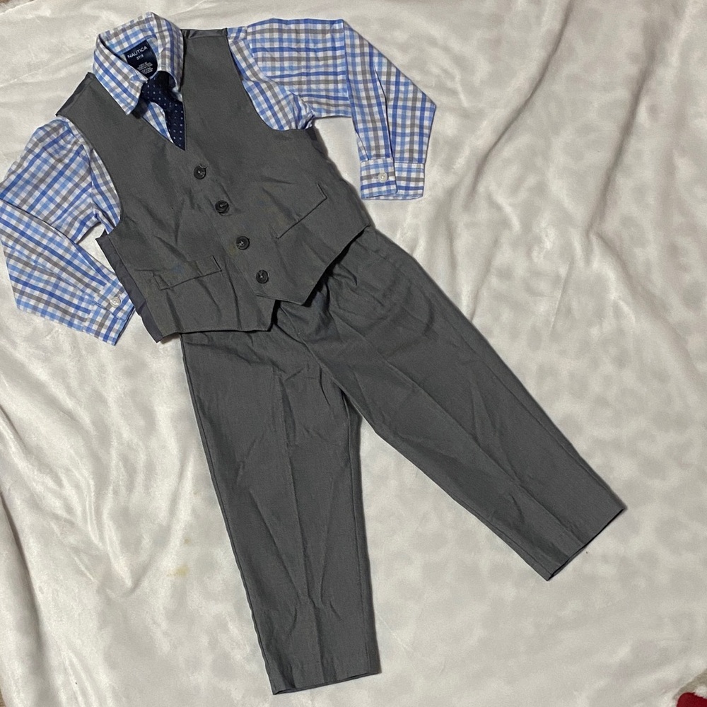 Nautical boys size 3T, 4 piece set button down shirt, tie, vest, pants. NWOT